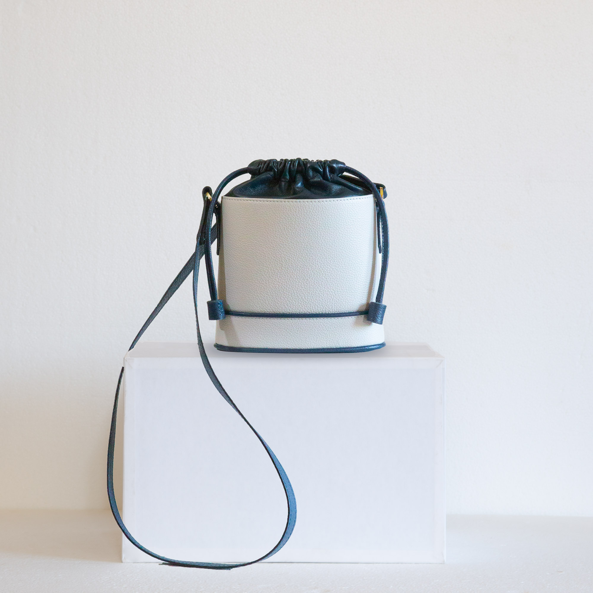 Mini-bucket-bag